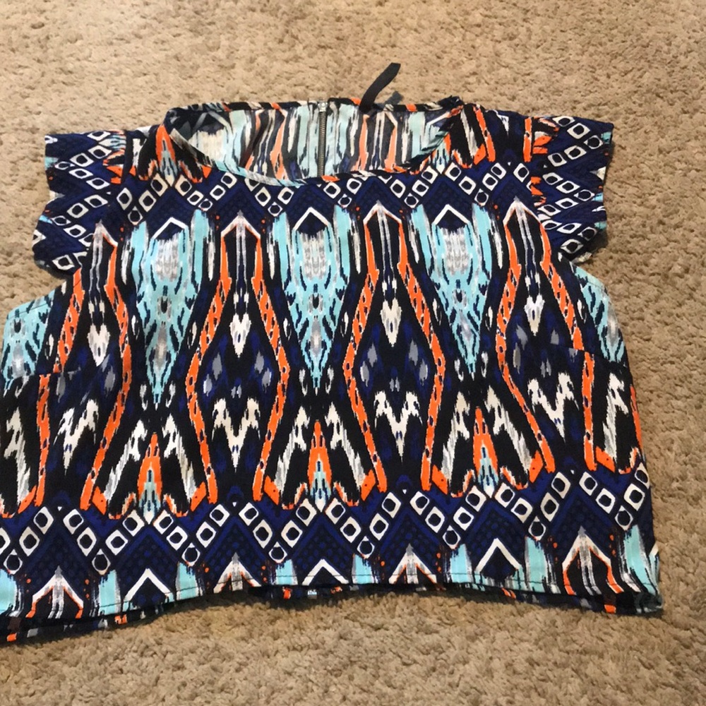 Crop top